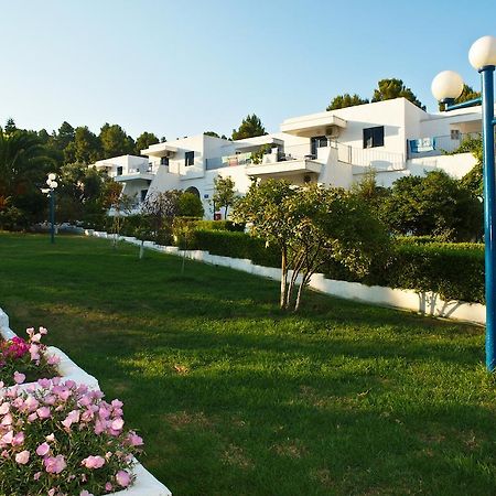 Musses Hotel Koukounaries Bagian luar foto