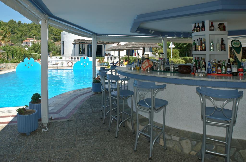 Musses Hotel Koukounaries Bagian luar foto