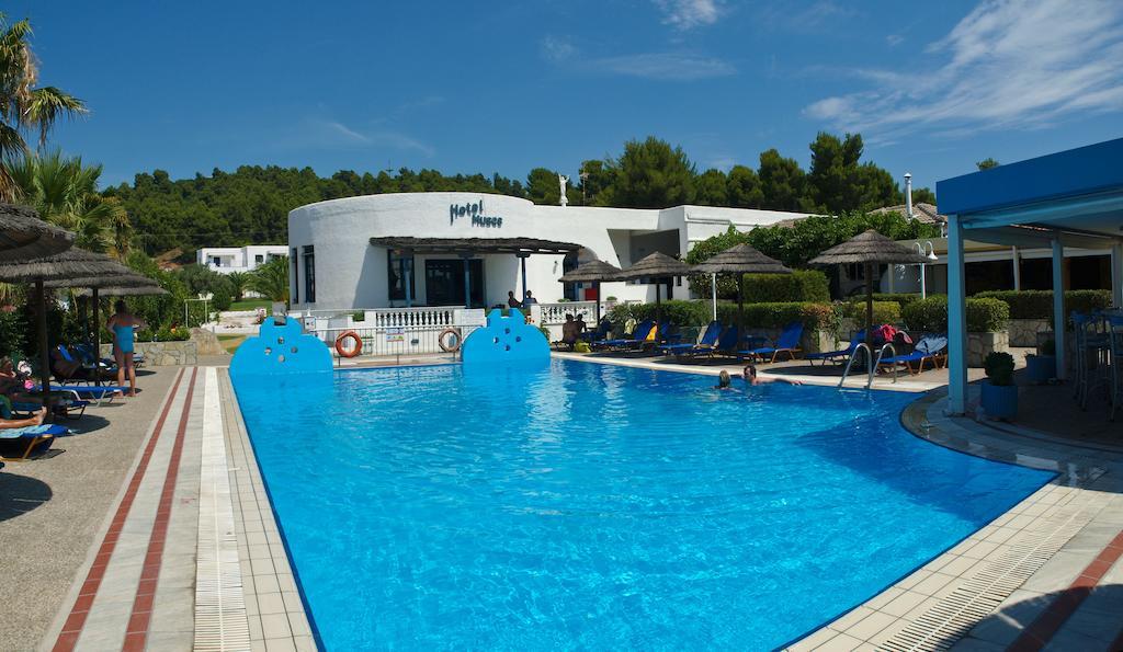 Musses Hotel Koukounaries Bagian luar foto