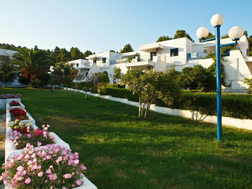 Musses Hotel Koukounaries Bagian luar foto